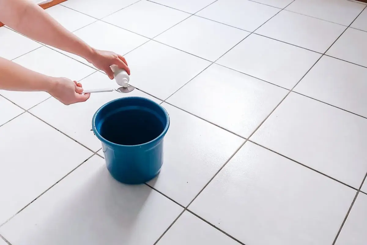 Receita Secreta para Deixar o Chão Branco